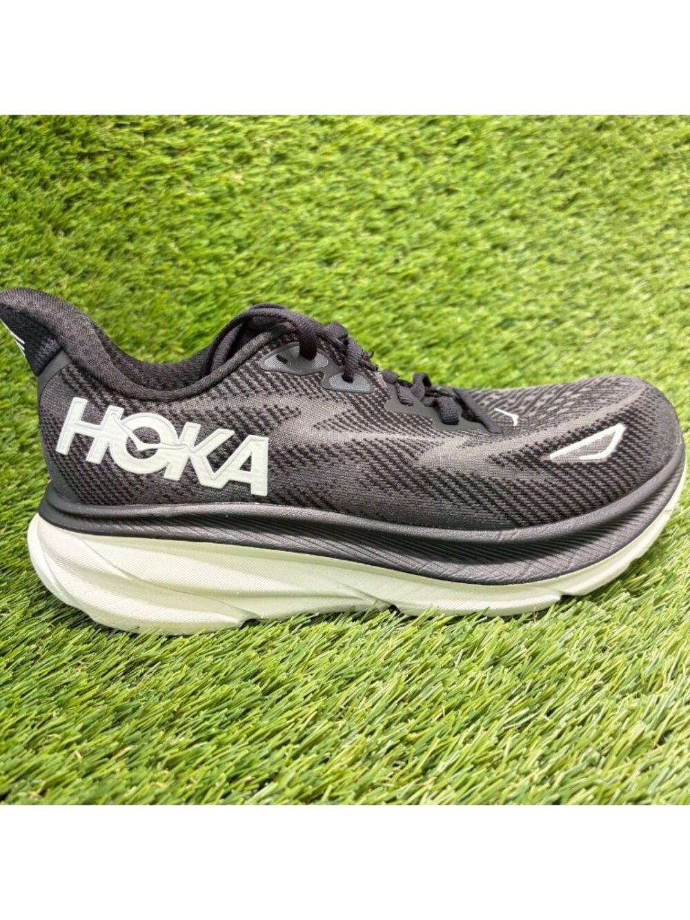 Hoka One One Clifton 9 Womens Size 6.5D Black Athletic Running Shoes Sneakers